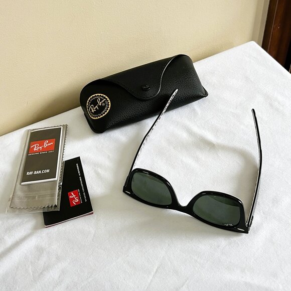 Mickey Mouse 90th Ray-Ban Wayfarer Sunglasses  Disney, 90th birthday Ltd Edition - Picture 11 of 13